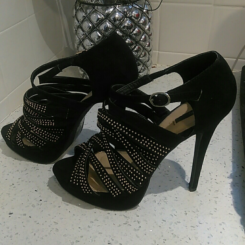 Women's shoes